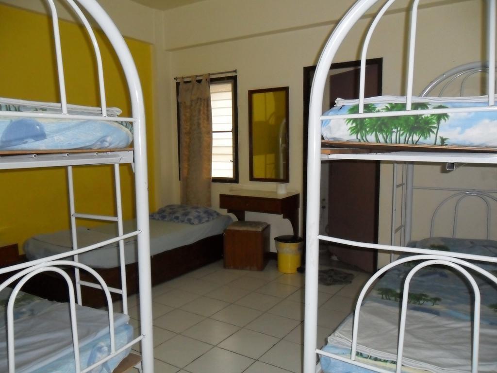 Chiangmai Inn Guesthouse شيانغ ماي الغرفة الصورة