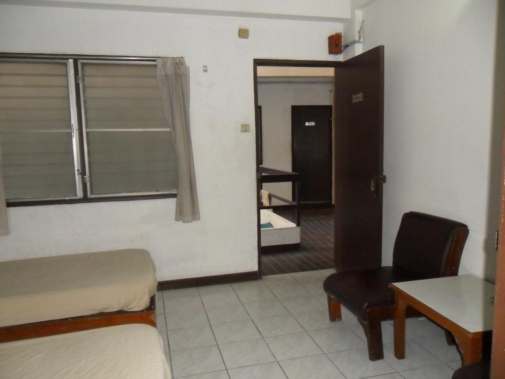 Chiangmai Inn Guesthouse شيانغ ماي الغرفة الصورة