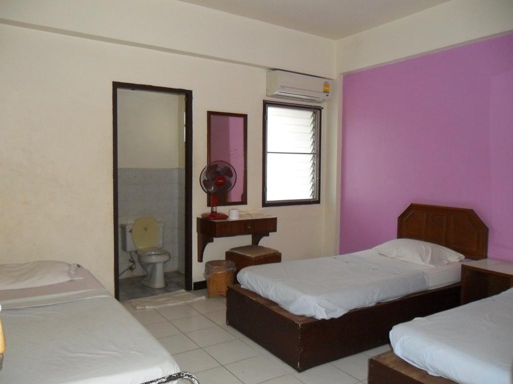 Chiangmai Inn Guesthouse شيانغ ماي المظهر الخارجي الصورة